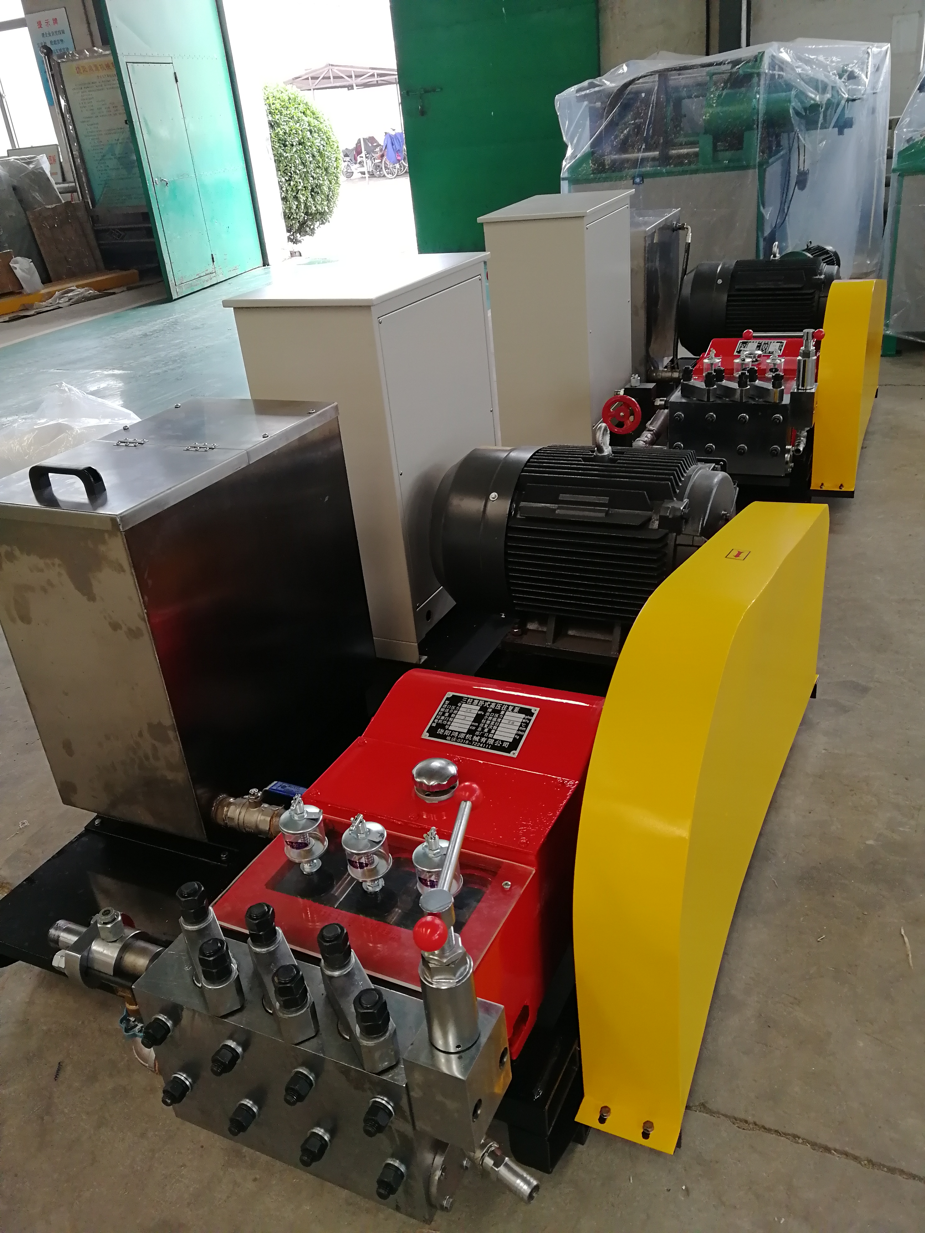 3D-SY系列压力测试机，三缸高压电动试压泵，大流量压力测试机，CB200型高压电动试压泵图片