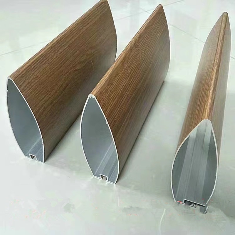中腾V型仿木纹铝方通天花管 空心桃心型铝格栅挂片