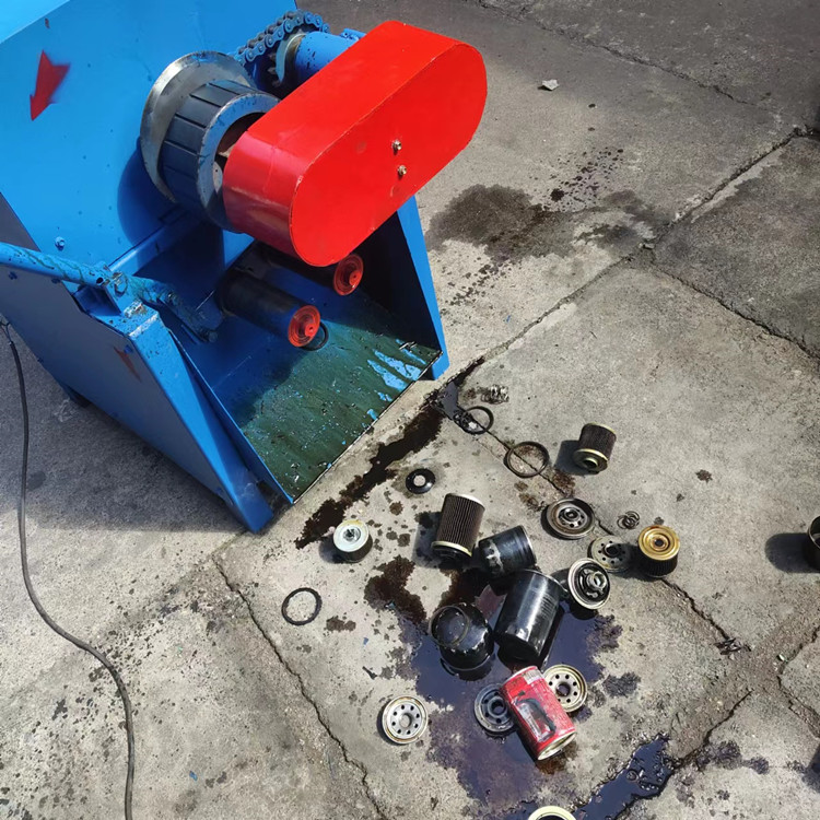 油宝机械新款机油滤芯拆解机废旧滤芯分解机