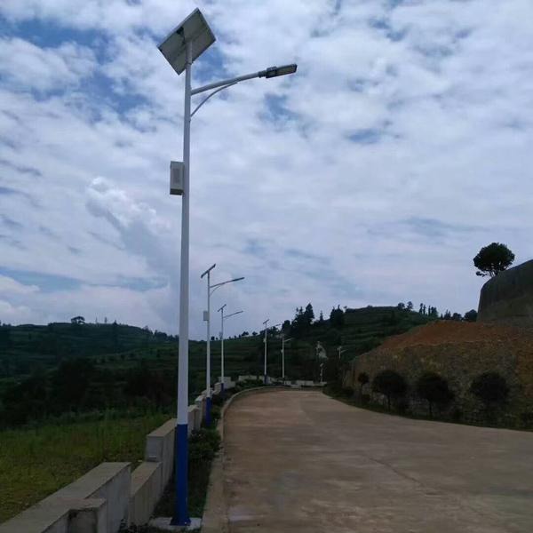 乾旭照明8米高杆太阳能路灯价格 60W太阳能路灯 4米太阳能路灯