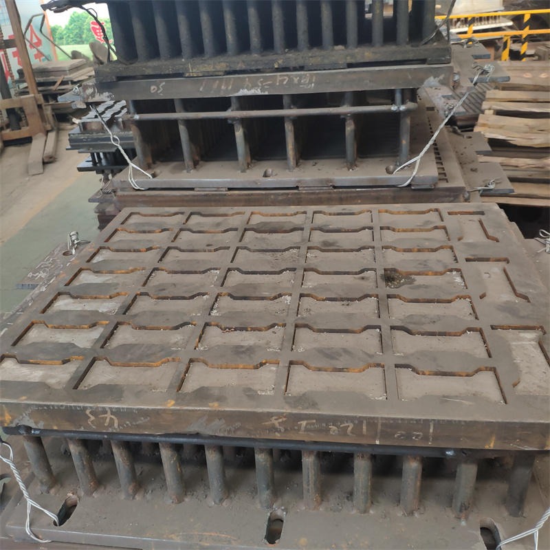 水泥砖机模具 裕顺马镫垫块机模具 水泥支撑 有现货也可定制