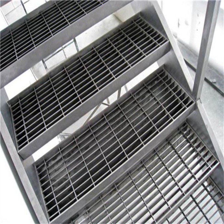 T1型钢梯踏步板 热镀锌焊接固定无前护板梯踏板 钢格板 宝旭