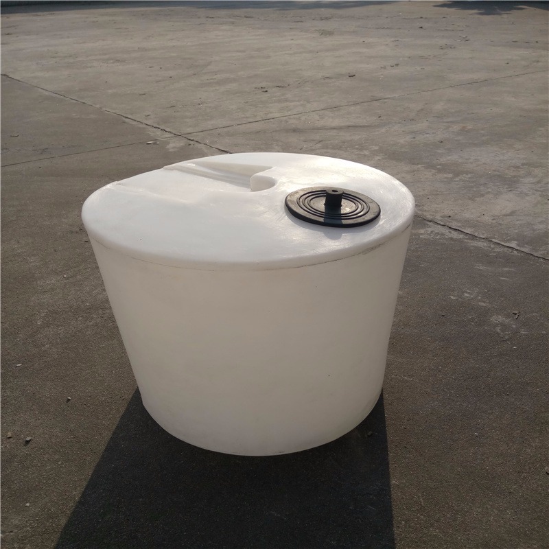 瑞通容器厂家供应 海南 1500L卧式搅拌桶 1500升 化肥桶 1.5立方 RO清洗罐