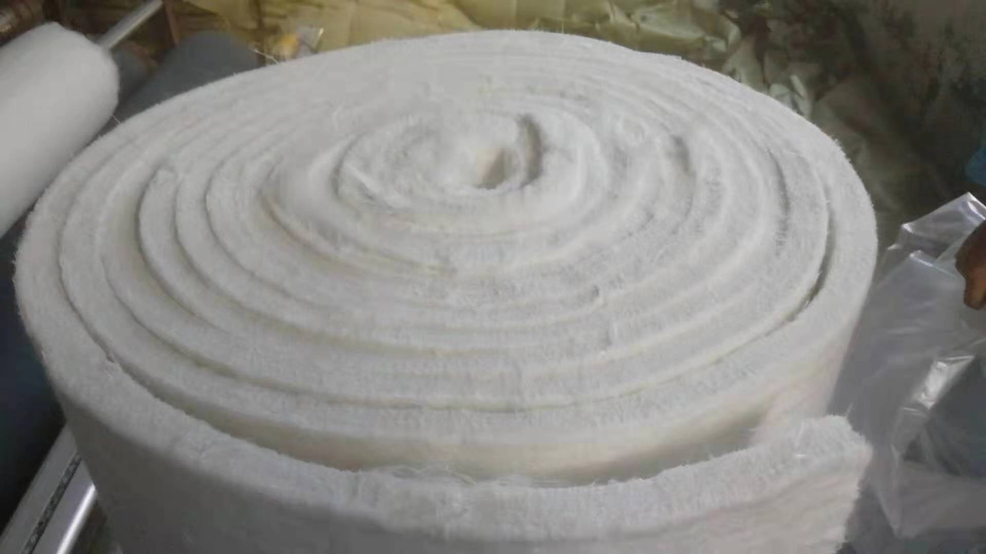 高田隔热材料纤维吸水棉汽车排气管隔热棉品质保证图片