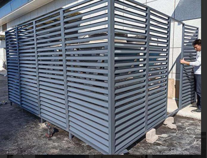 江苏建材厂家铝合金百叶窗空调罩安装空调罩厂家室外防护栏