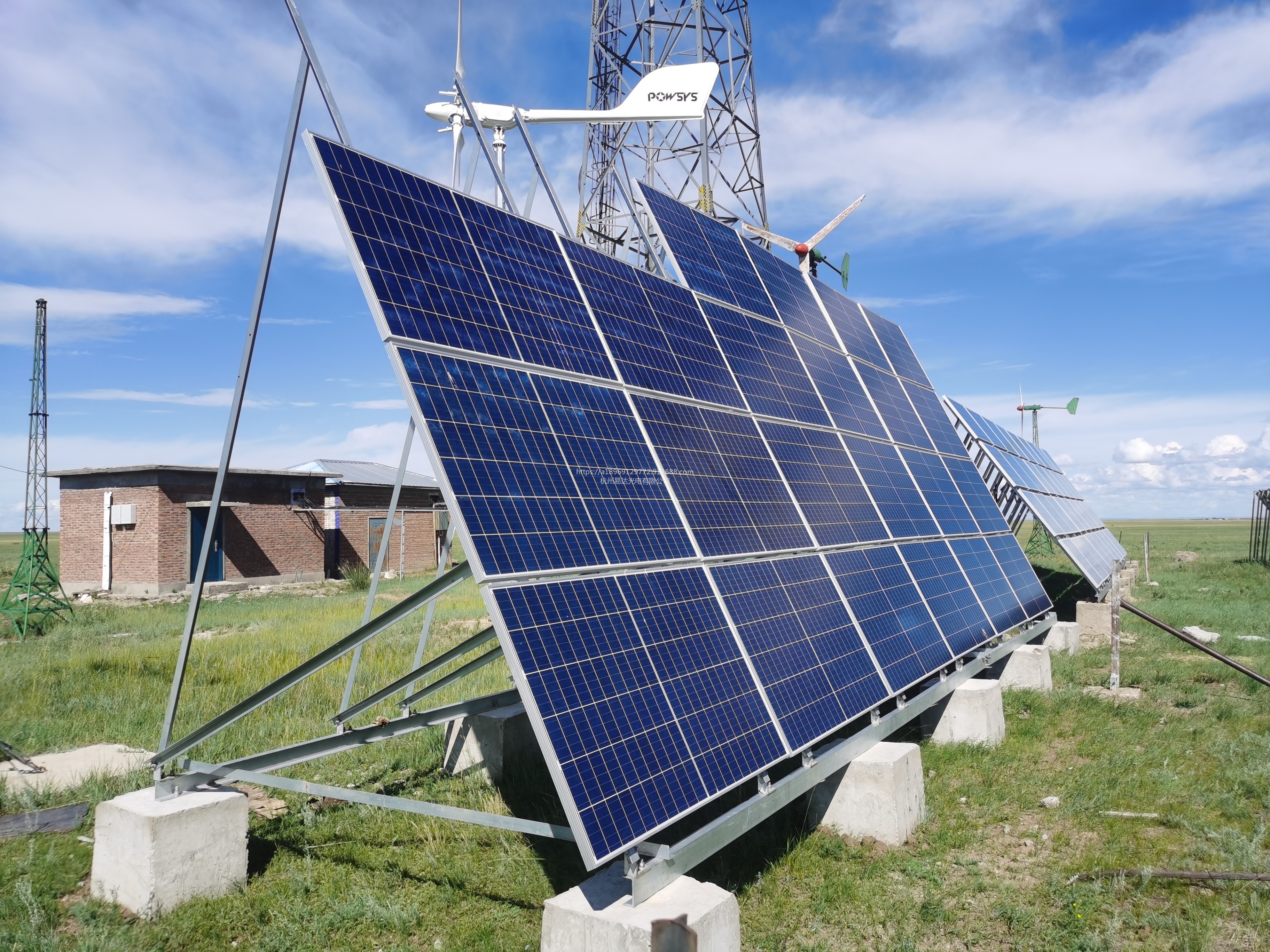 延吉太阳能发电解决无人值守电力供应家庭光伏电站水利监控太阳能充电控制器