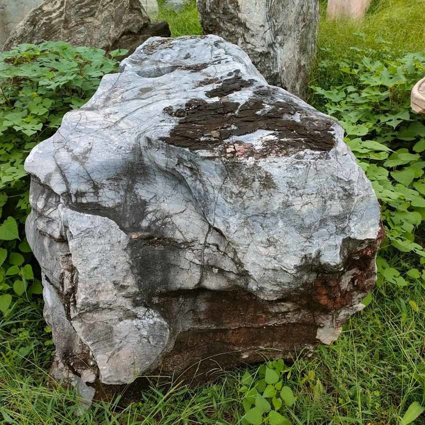 武汉龟纹石厂家福临源出售精品龟纹石 可做假山驳岸草坪石图片