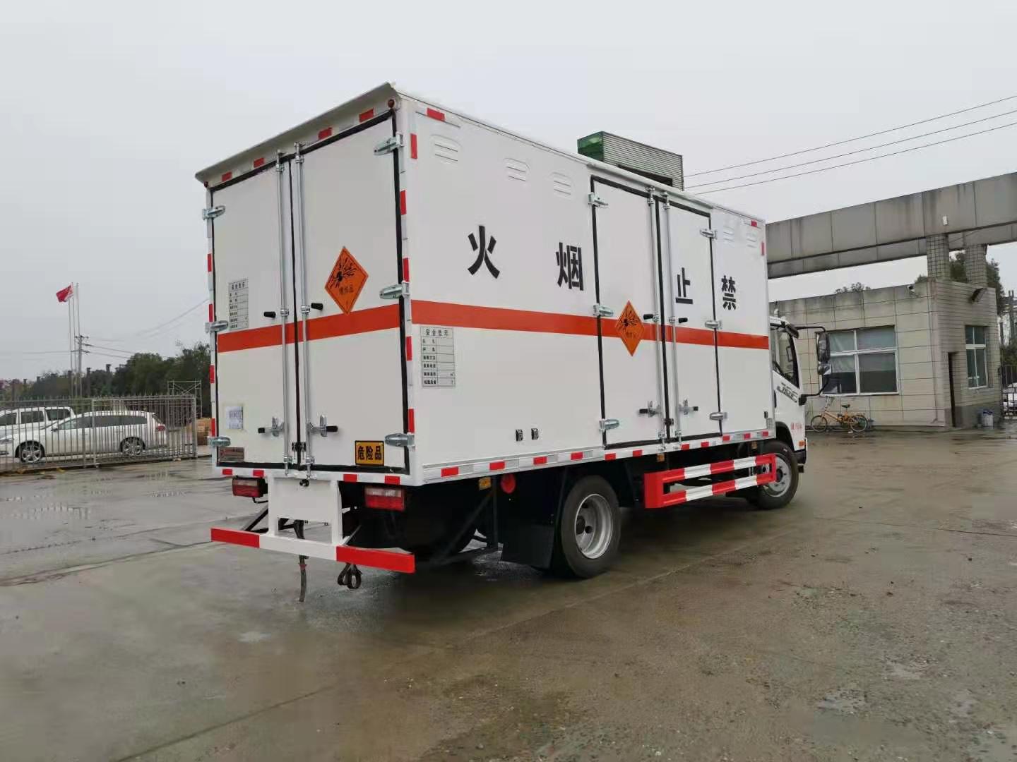 苏州解放J6易燃液体厢式运输车全新现车包送