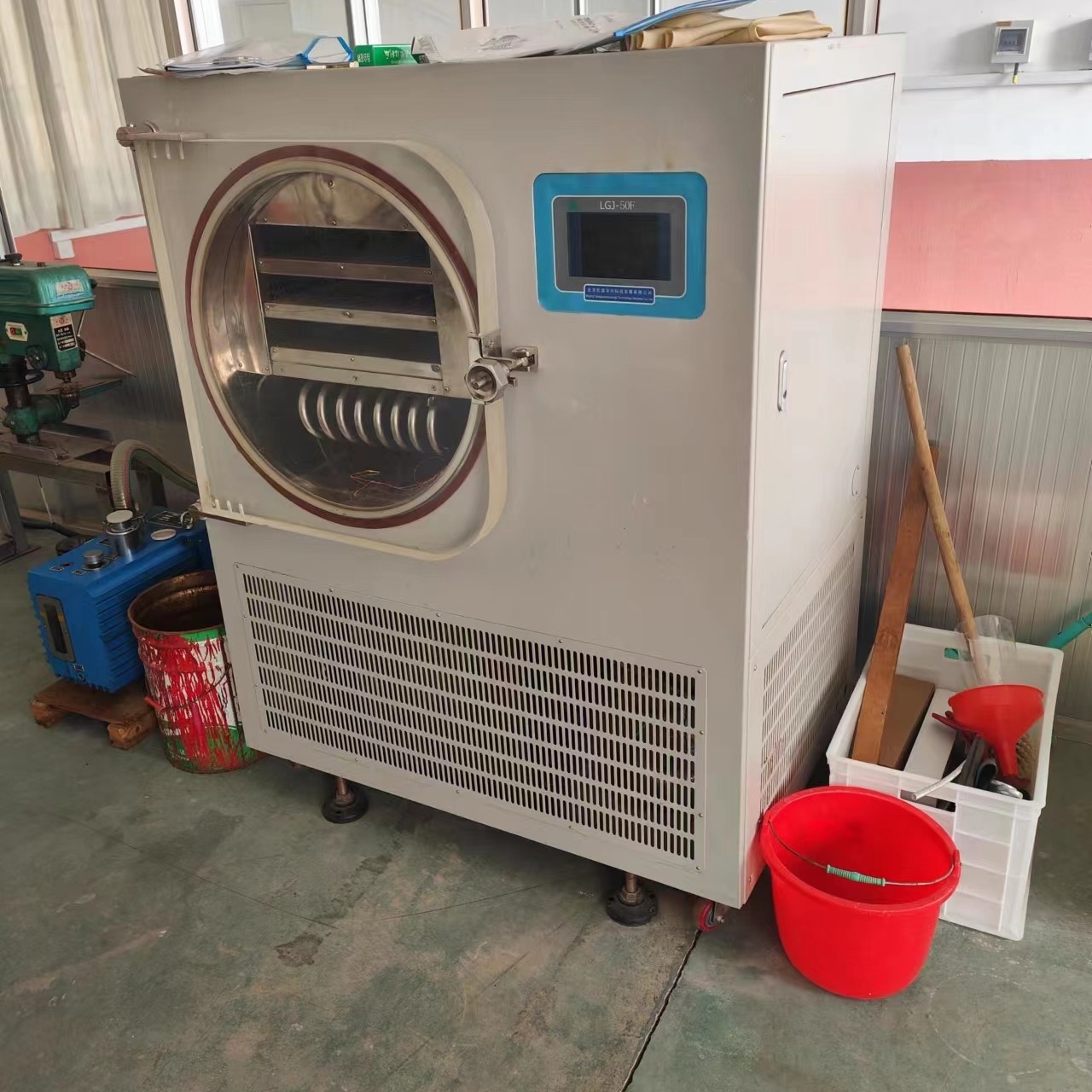 实验室不做了闲置一台50F 型号北京松源冻干机，带着真空泵，只用过几次，二手冻干机