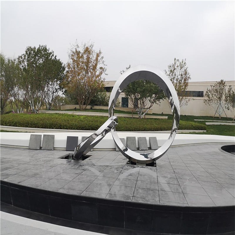 不锈钢雕塑 镜面戒指雕塑 金属对戒摆件 公园景观雕塑图片