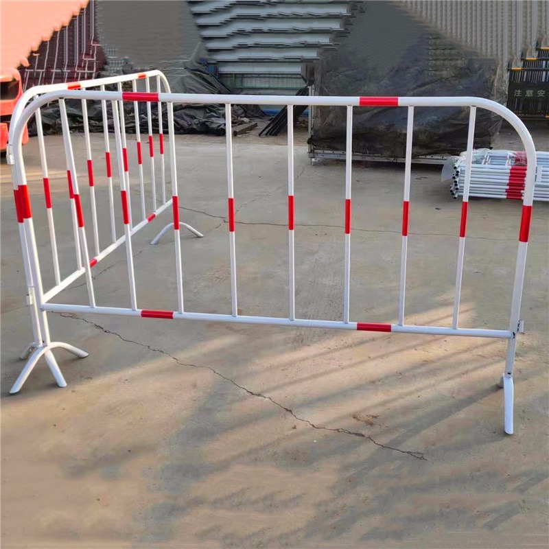 移动铁马道路施工防护栏 白红可移动隔离栏杆 工地隔离临时护栏峰尚安