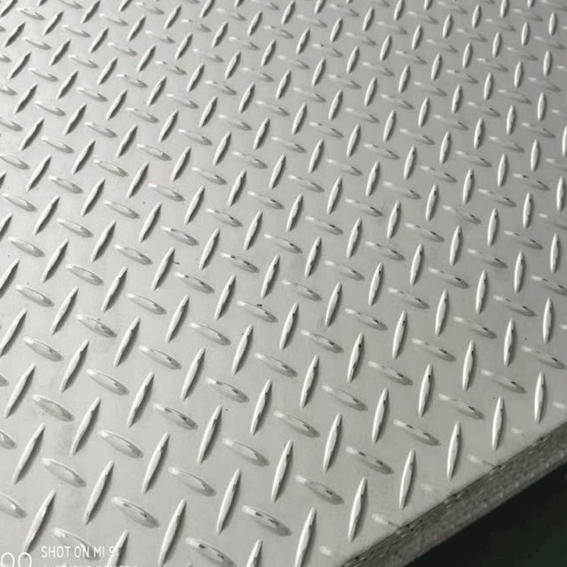花纹板 镀锌花纹板q235b 建筑电梯扁豆型纹平直板 可加工切割防滑花纹钢板
