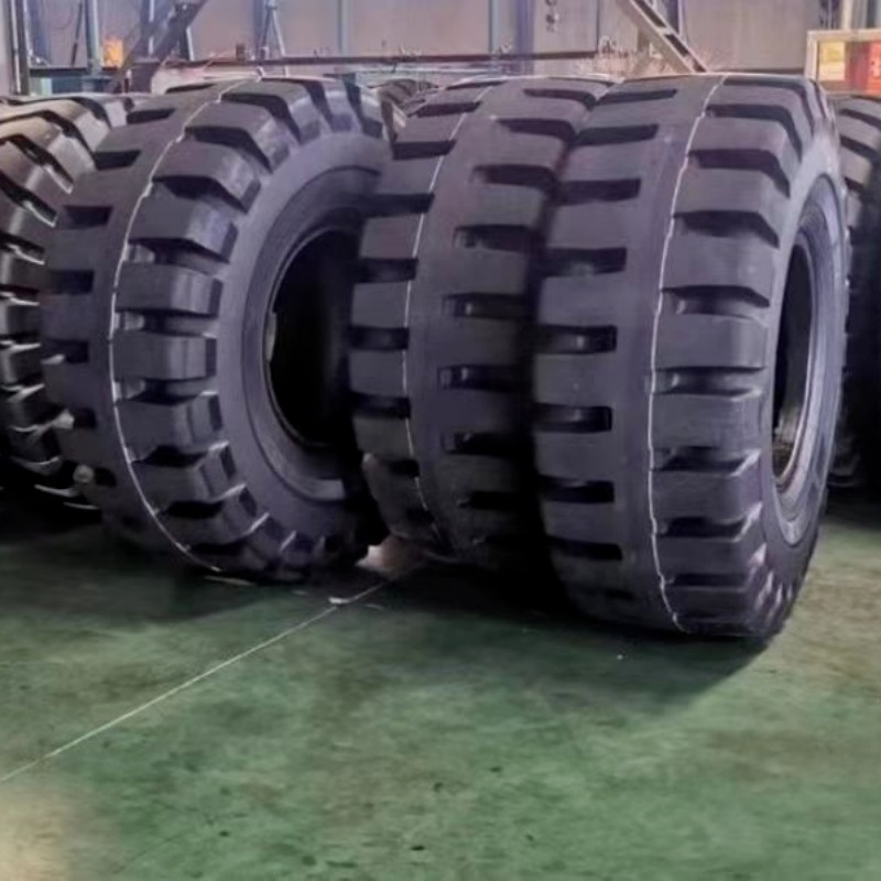 厂家批发铲车轮胎半实心L-5花纹20层级装载机轮胎17.5-25含内胎