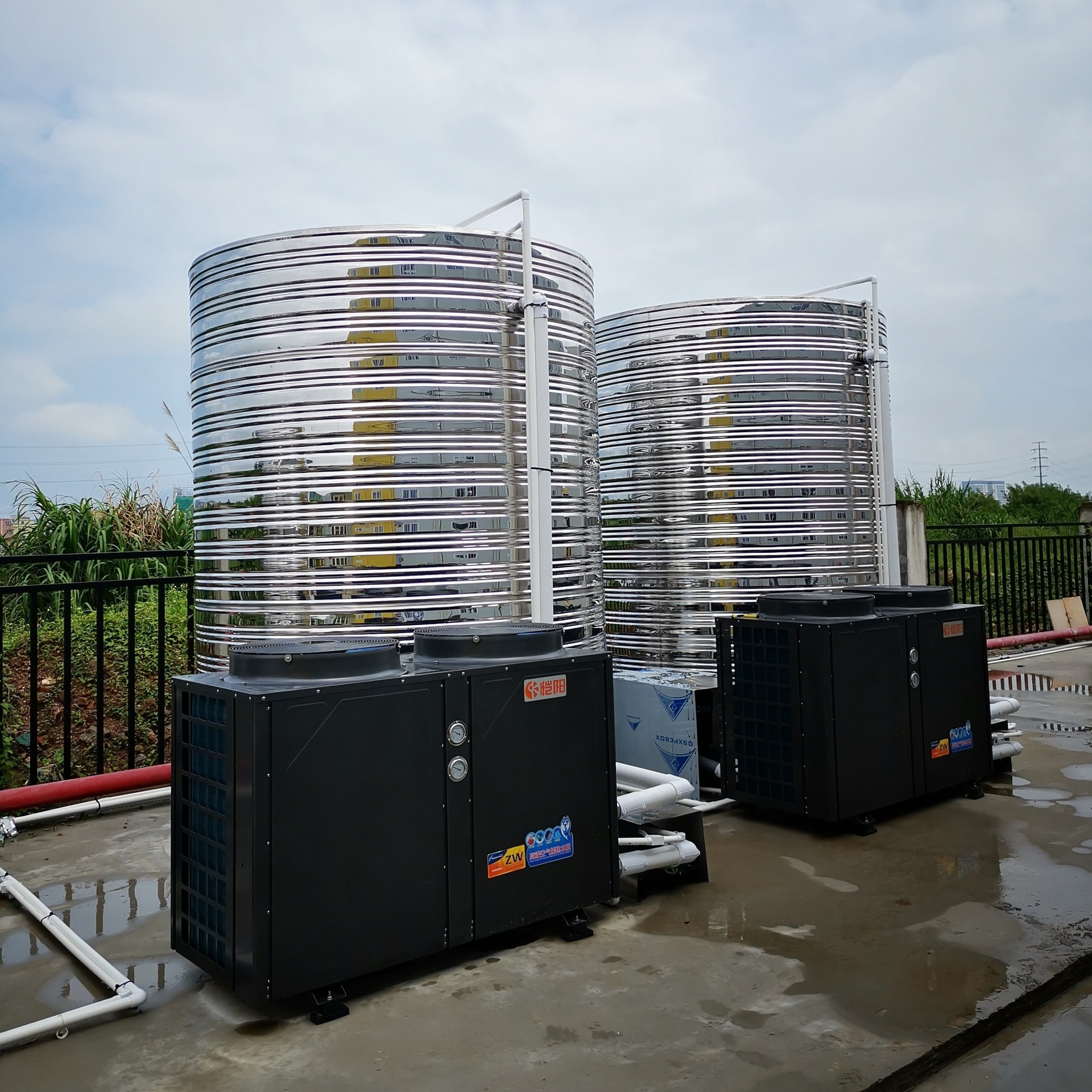 恺阳工程太阳能热水器 学校热水热泵太阳能工程 太阳能热泵热水器 河源紫金工厂批发设备