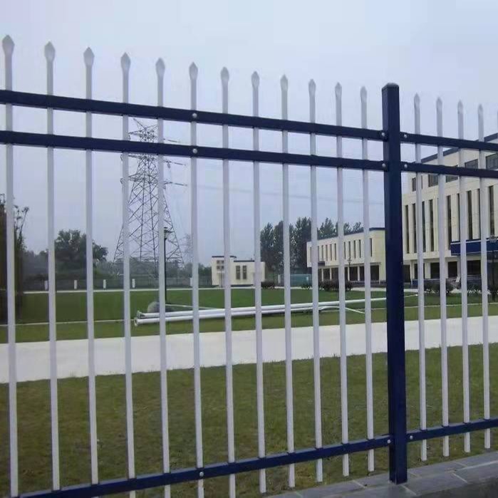 公路锌钢护栏 庭院锌钢护栏设计 安全防护定做 阿闯金属制品