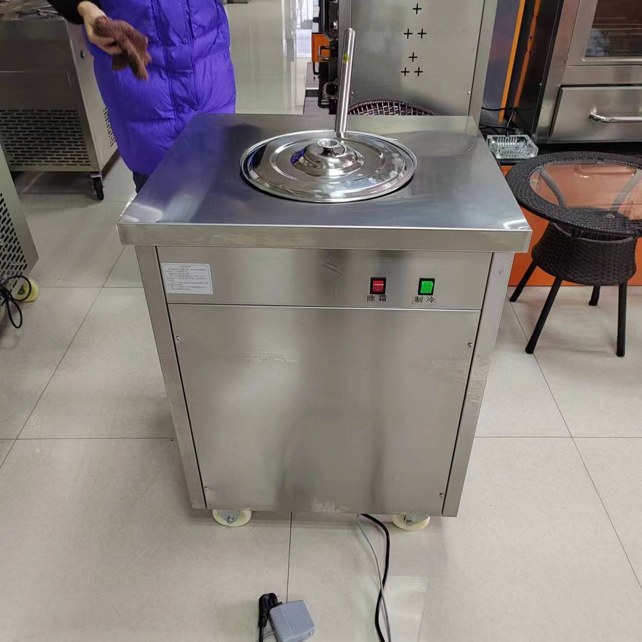 冰激凌机商用立式台式小型圣代甜筒软雪糕机全自动冰淇淋机器厂家-阿里巴巴