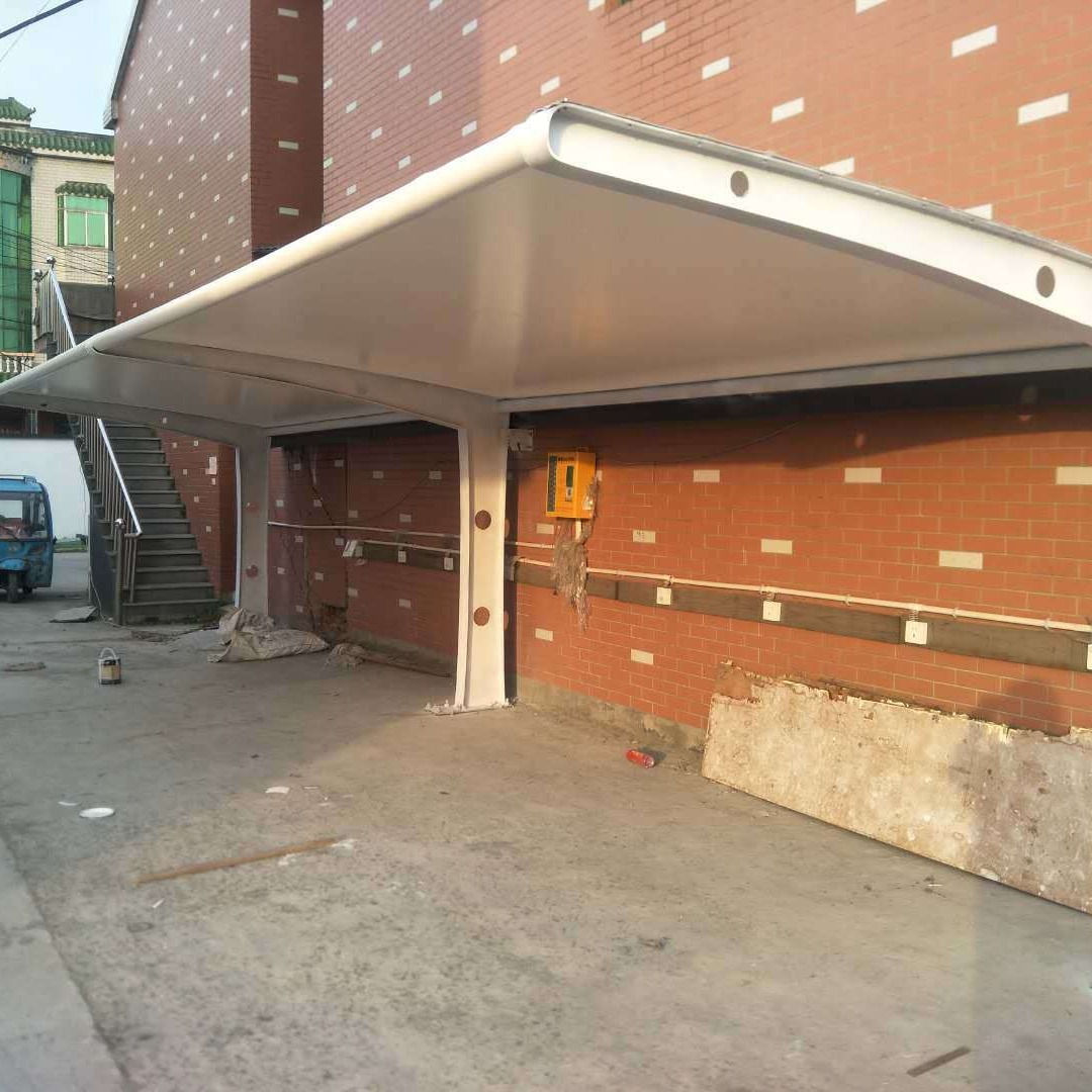 供应户外遮阳用品停车棚  膜结构 质优价廉图片