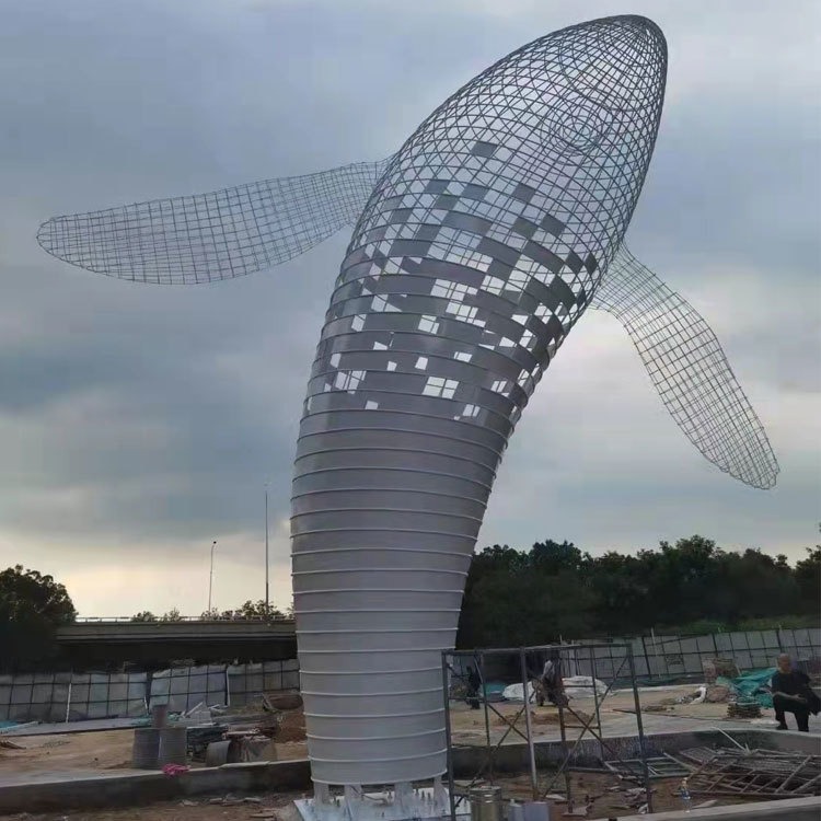不锈钢雕塑 镂空鲸鱼雕塑 户外园林景观 定制大型不锈钢雕塑图片