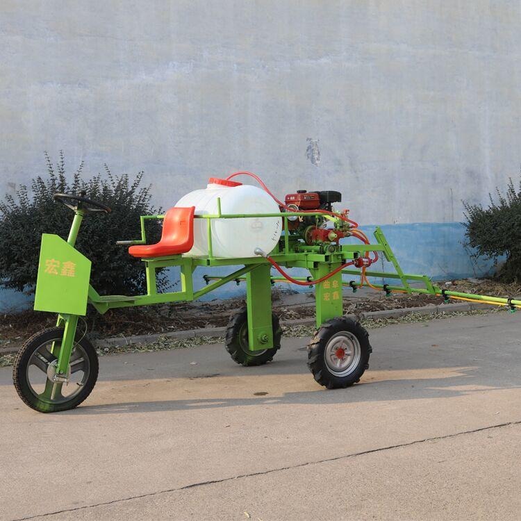 柴油乘坐式四轮打药机 10米宽折叠杆打药机 玉米小麦蔬菜自走式四轮打药机