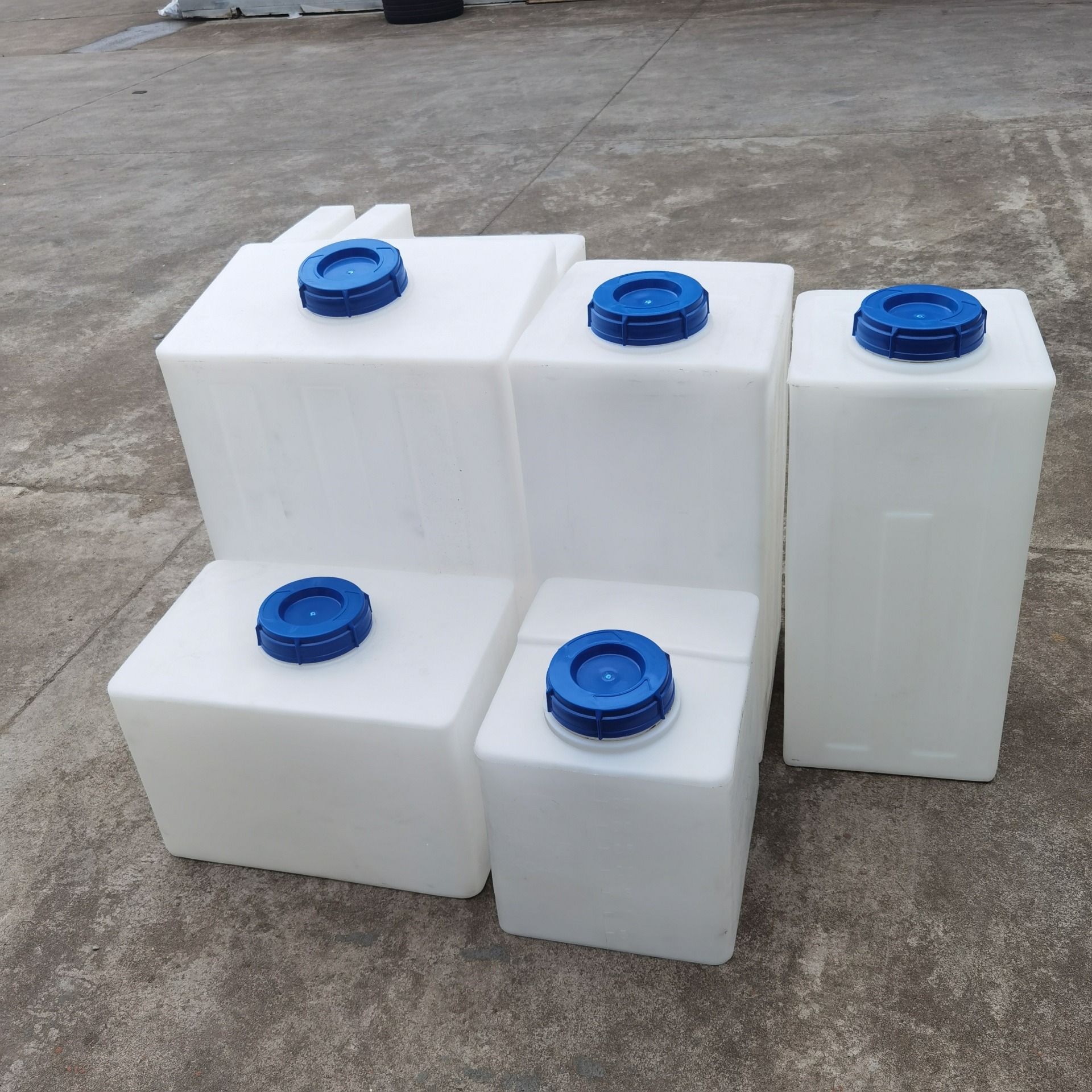 PE加厚加药箱方形卧式储水罐食品级家用储水桶户外房车耐酸碱立式水箱