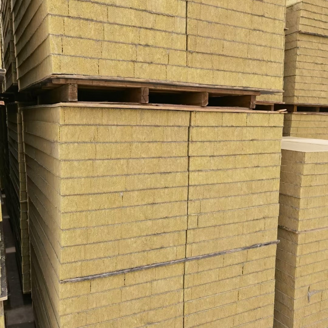 岩棉复合板 精选厂家 北尚保温 定制砂浆防火岩棉复合板 质优价廉
