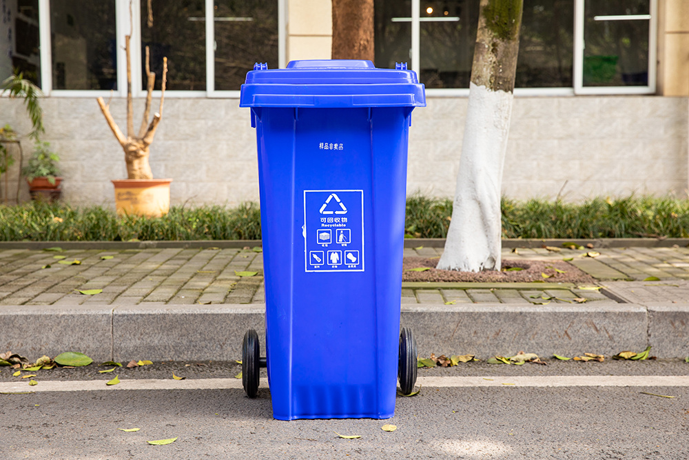 厂家批发120L环卫垃圾桶 带轮移动式 可挂车型垃圾桶示例图11